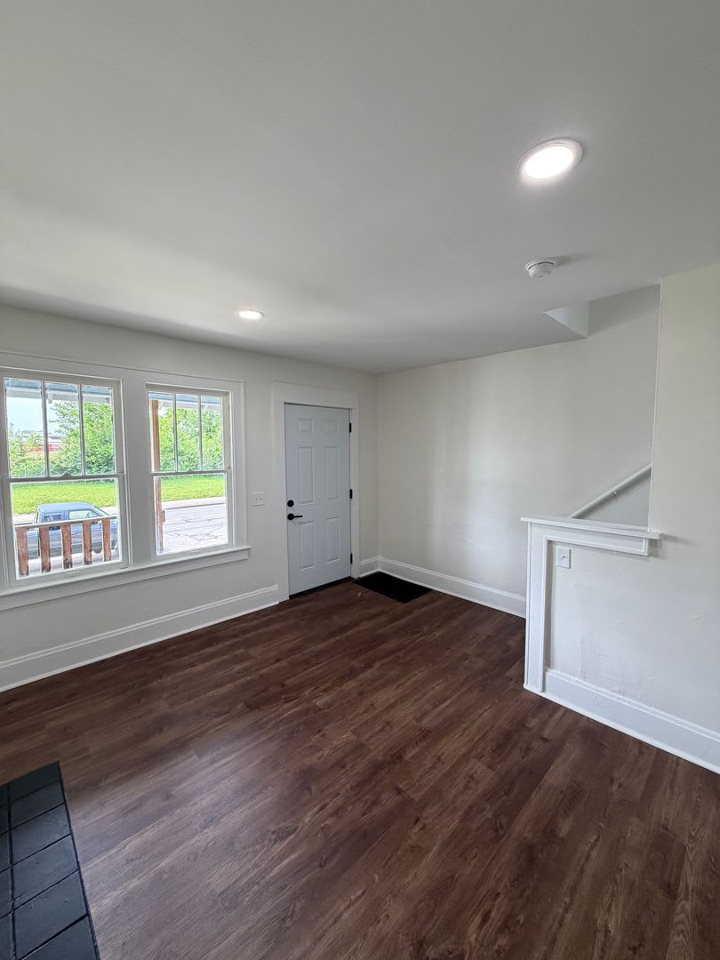 726 Frebis Avenue – photo 3