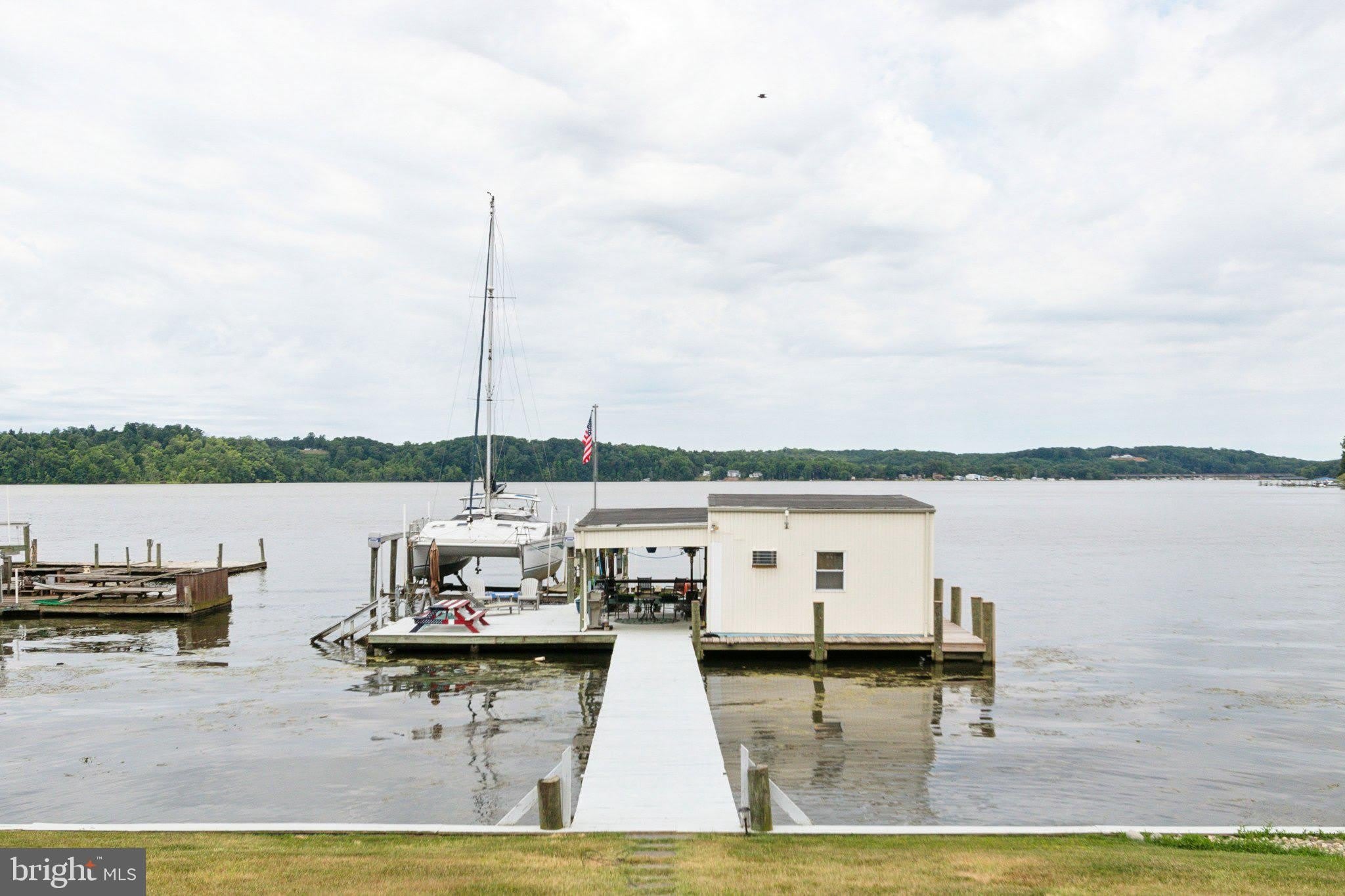 36 Shore Drive – photo 1