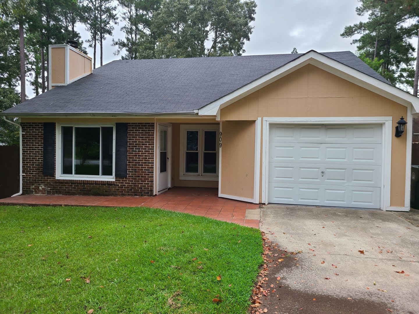 MIDDLE CREEK~909 BRAMBLEWOOD – photo 2