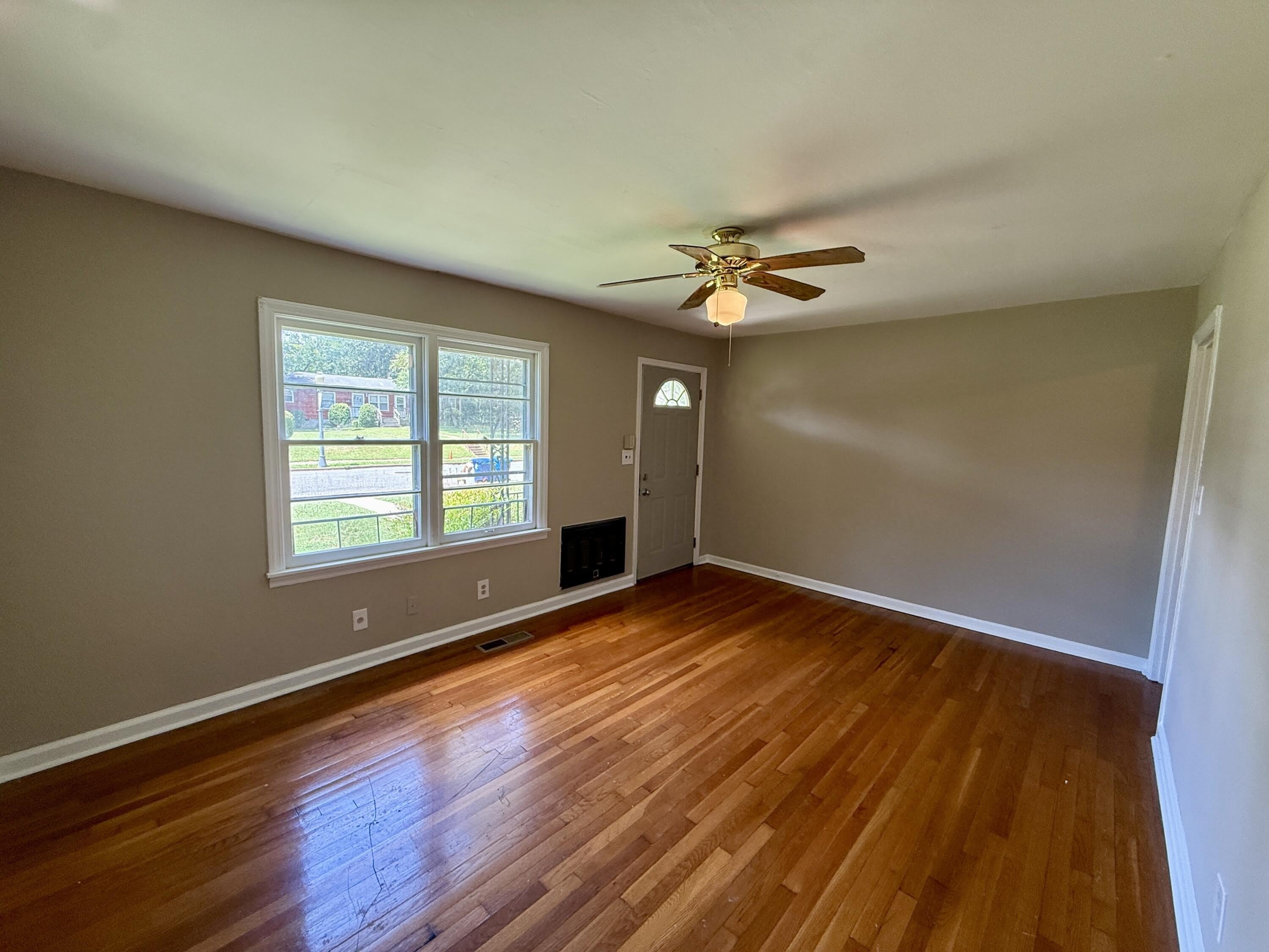 114 Morningside Drive – photo 2