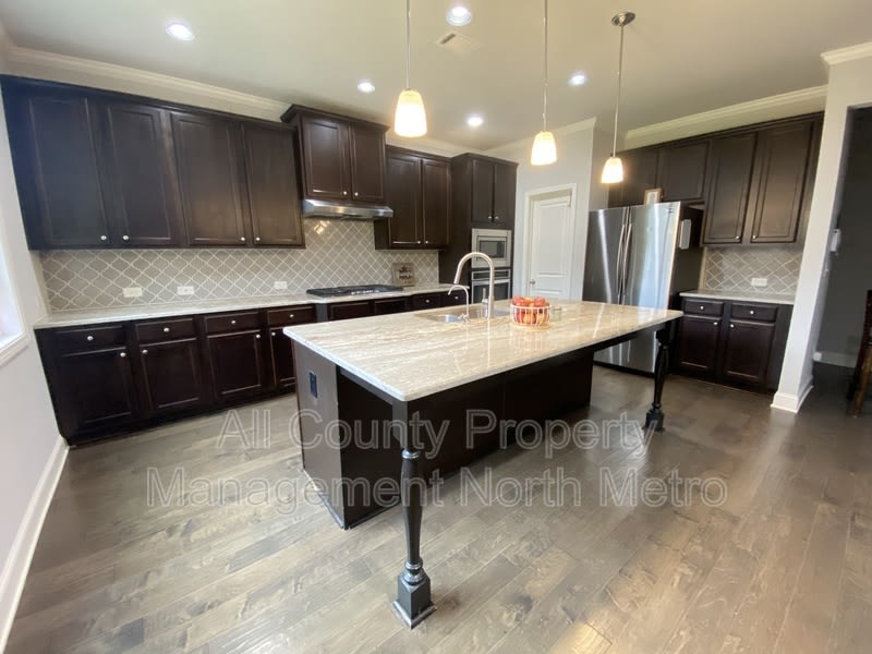 3112 Avenel Court – photo 3