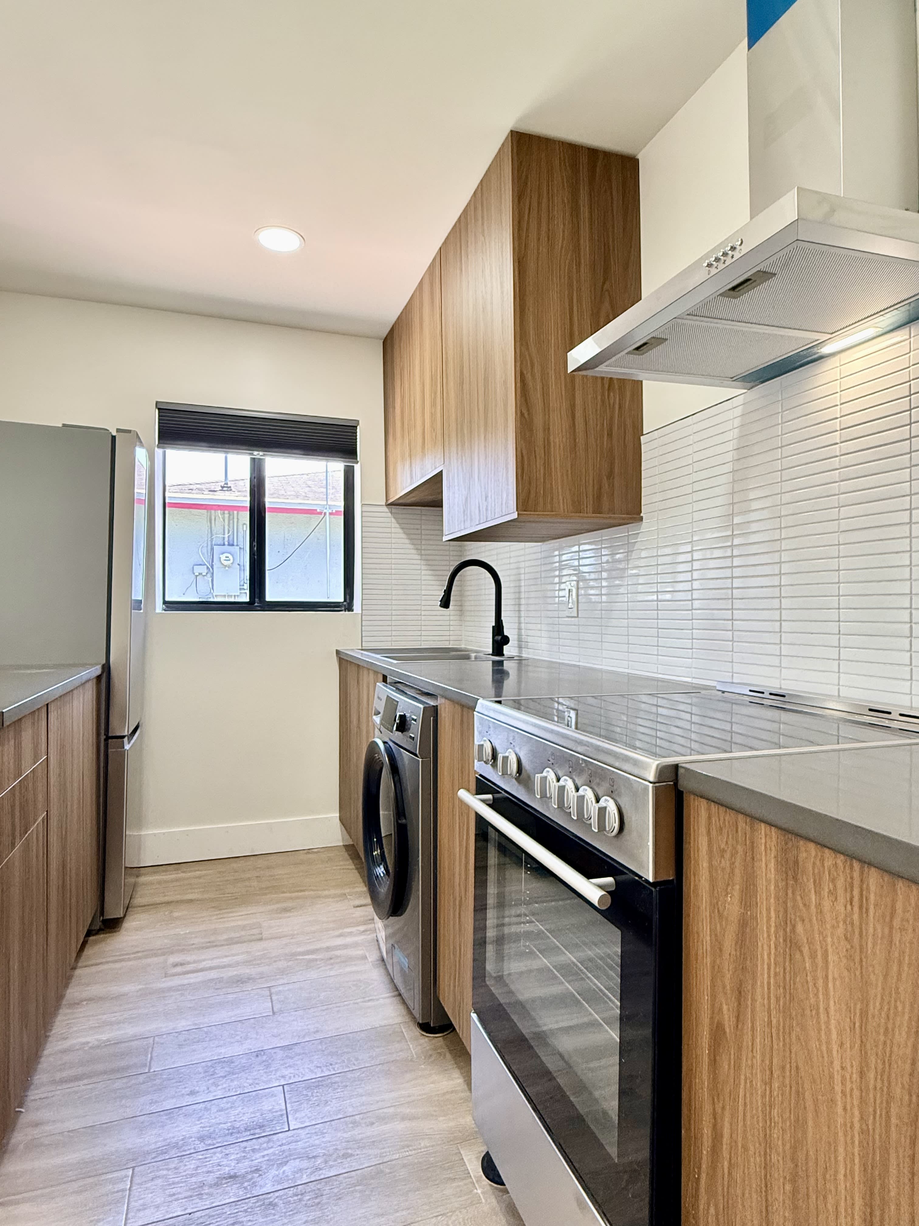 605 Northwest 15Th Avenue – photo 3