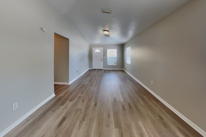 1003 West June Street – photo 3