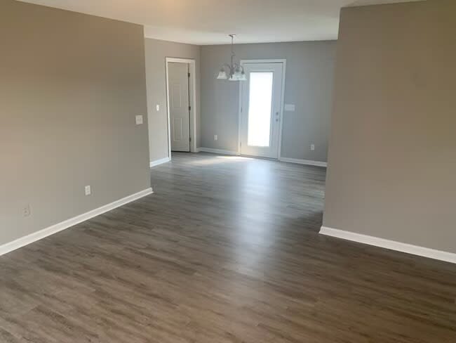 617 Mimosa Dr – photo 3