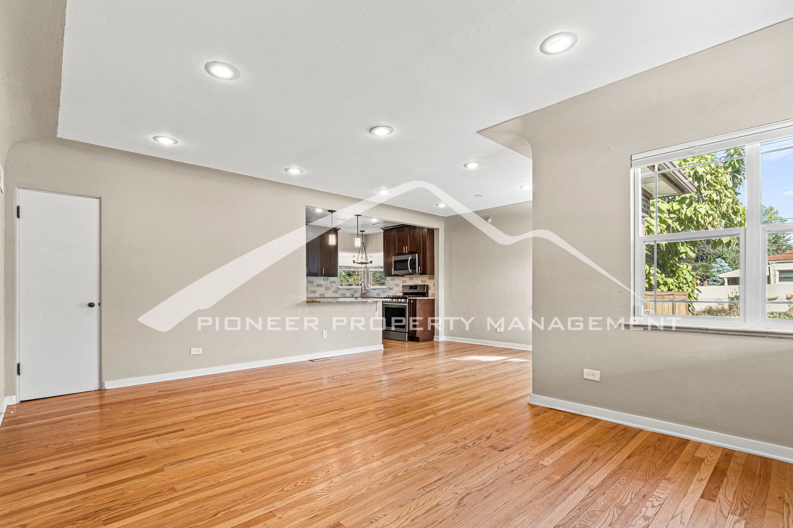 Large Home with an Updated Kitchen in Montclair Neighborhood! – photo 3
