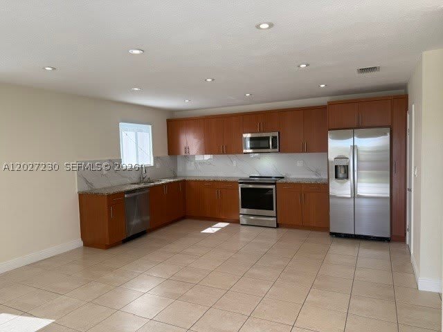10245 SW 68th St – photo 4