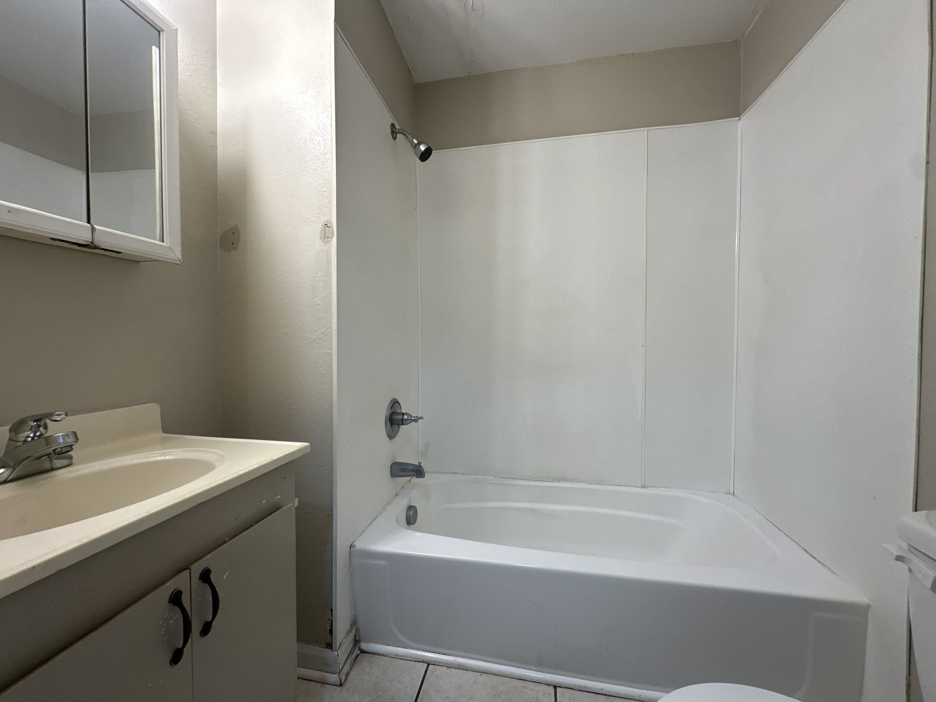 905 East Gordon Street – photo 5