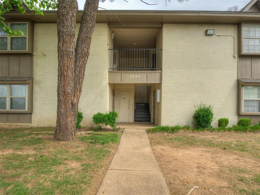 1725 E Lindsey Street – photo 2