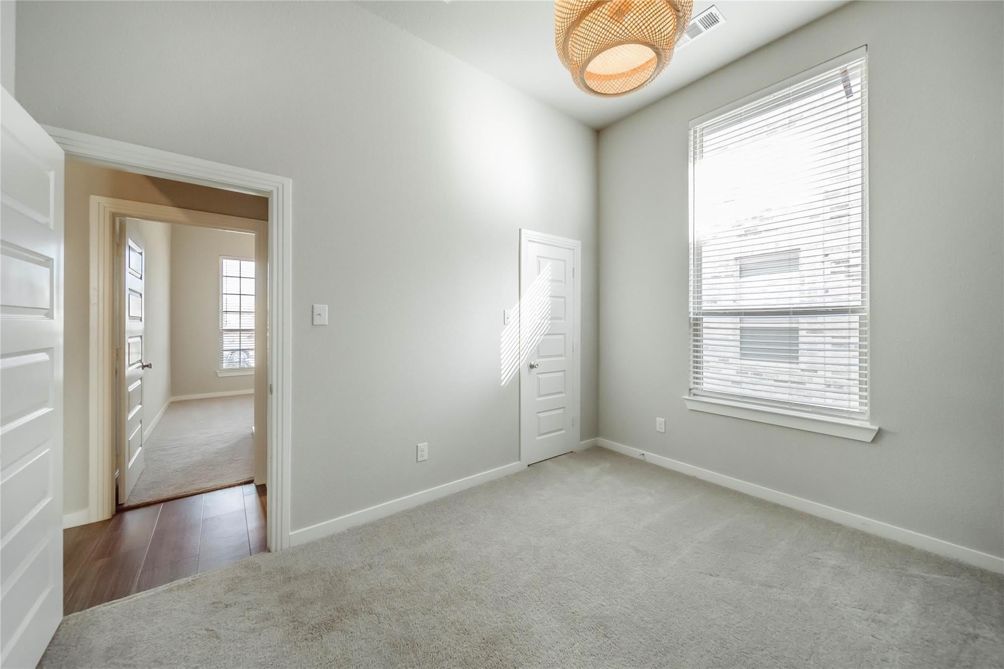 1113 Sheldon Drive – photo 4