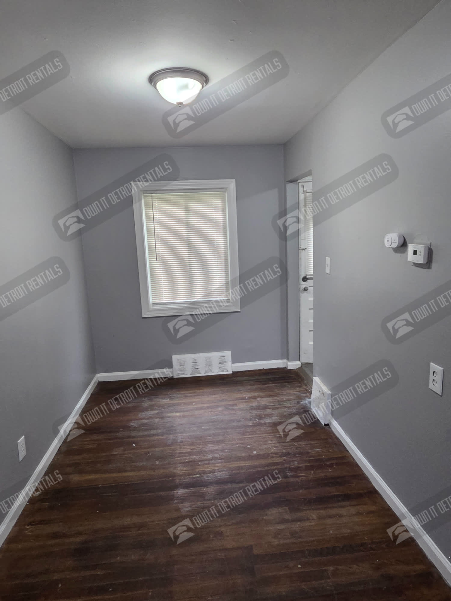 2746 Ewald Cir – photo 5
