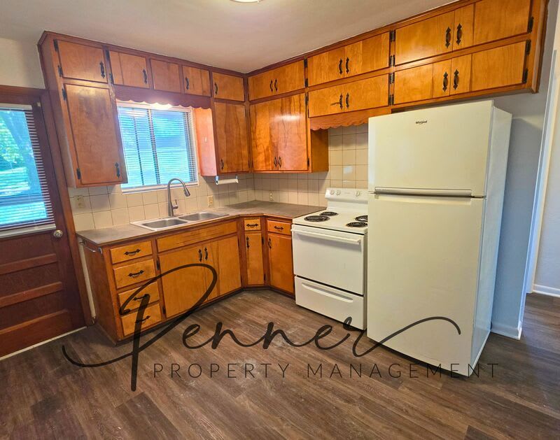 10813 WESTPORT RD – photo 2
