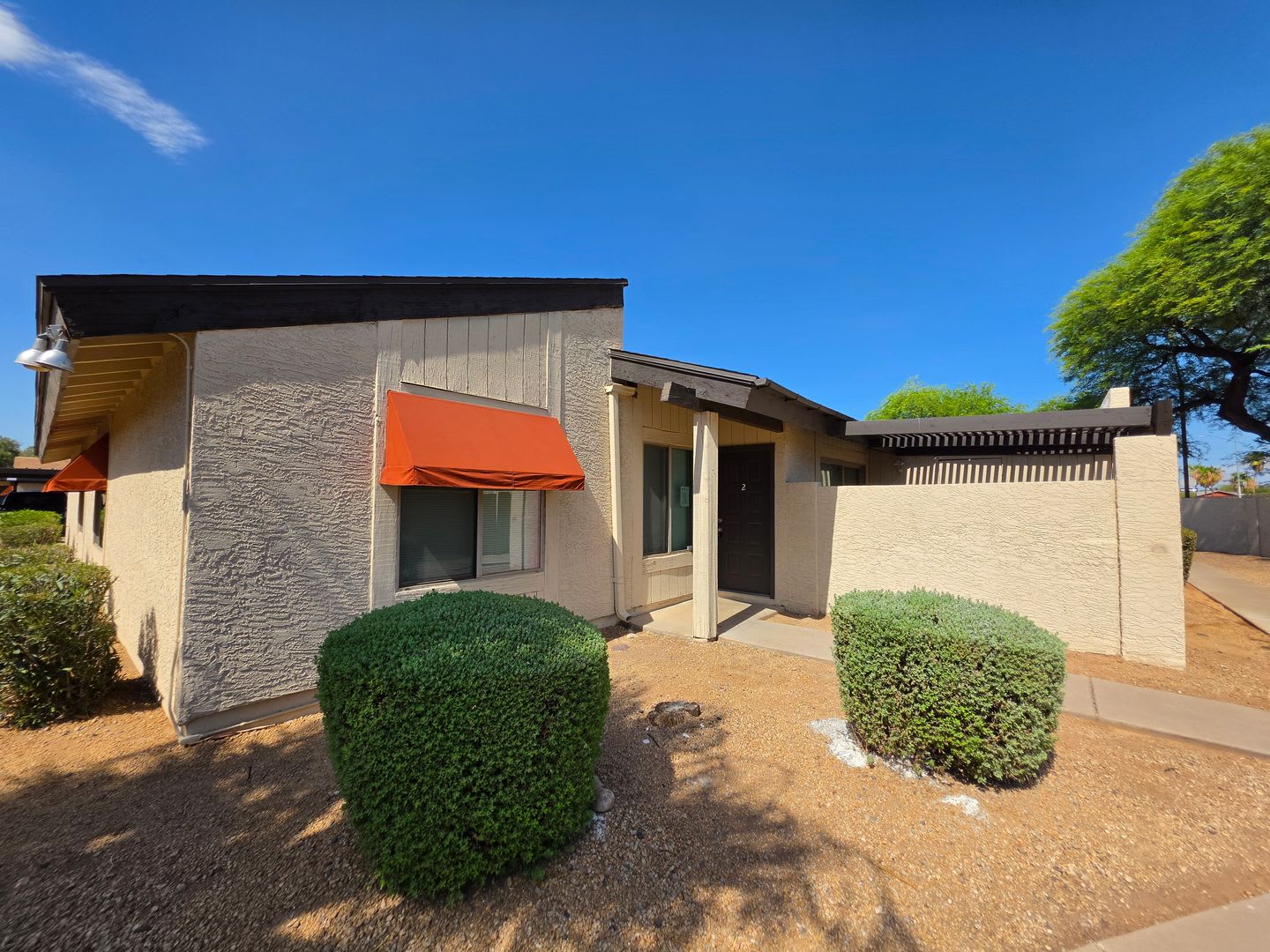 MOVE IN SPECIAL IN TEMPE: NEAR ASU – photo 2