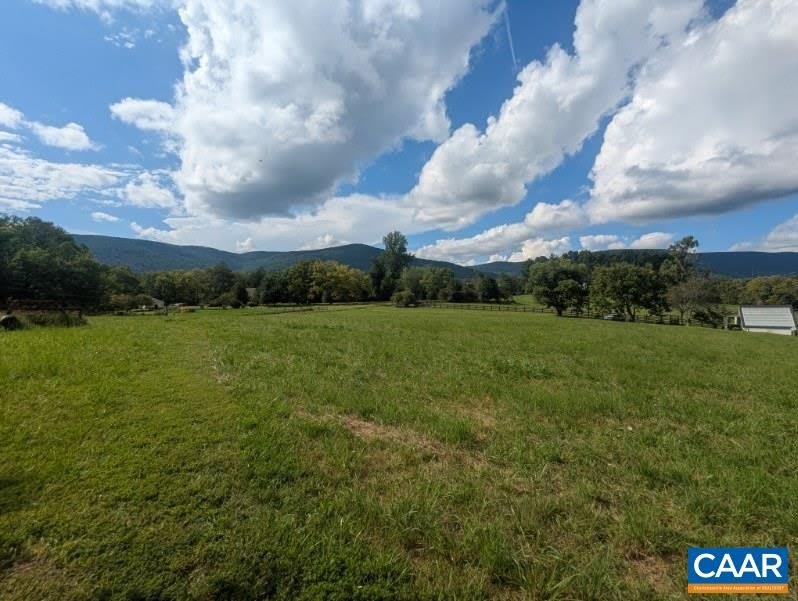 7416 GREENWOOD STATION RD – photo 2