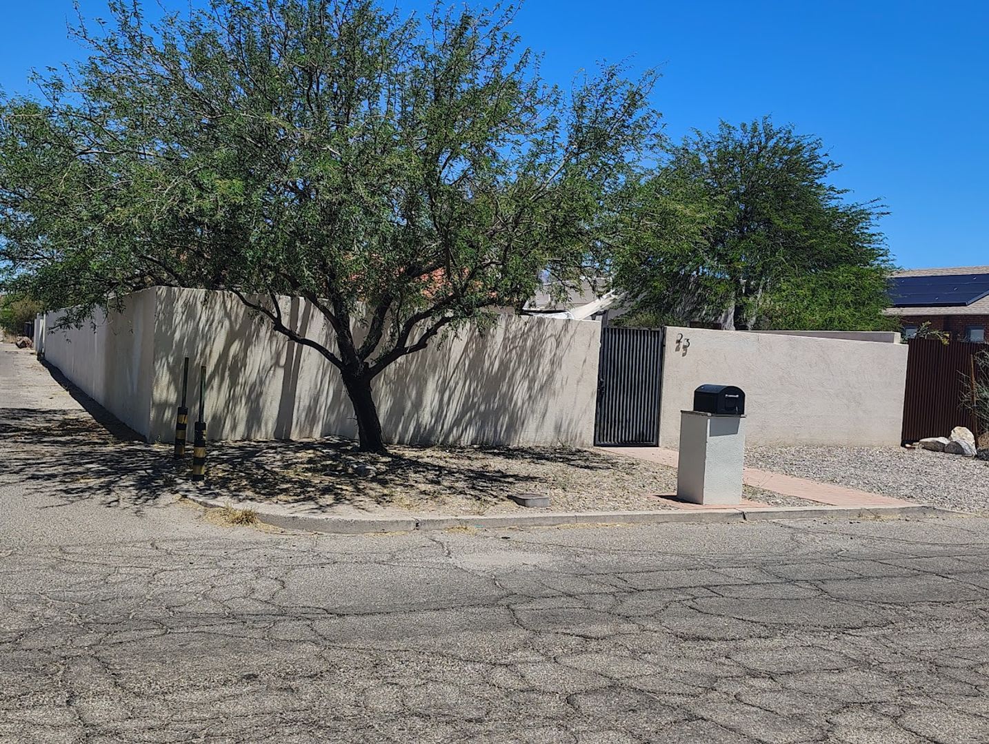 23 E. Adams St. (85705) – photo 1