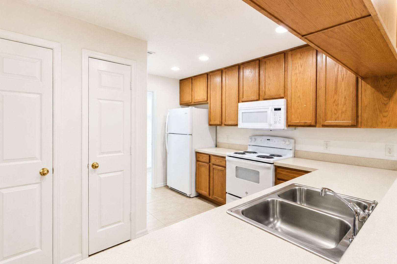 3 Bedroom, 2 Bathroom Home for Rent in Plant City! – photo 5