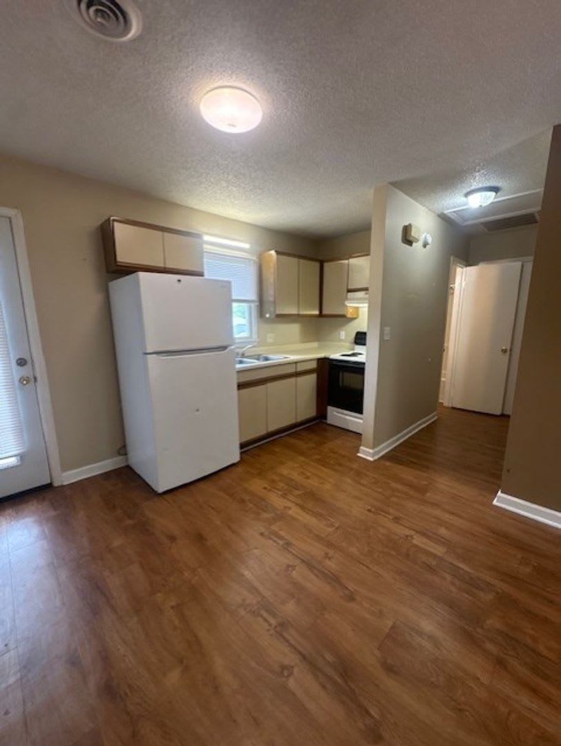 Cozy Upstairs 1-Bedroom, 1-Bath Apartment in Abingdon, VA! – photo 2