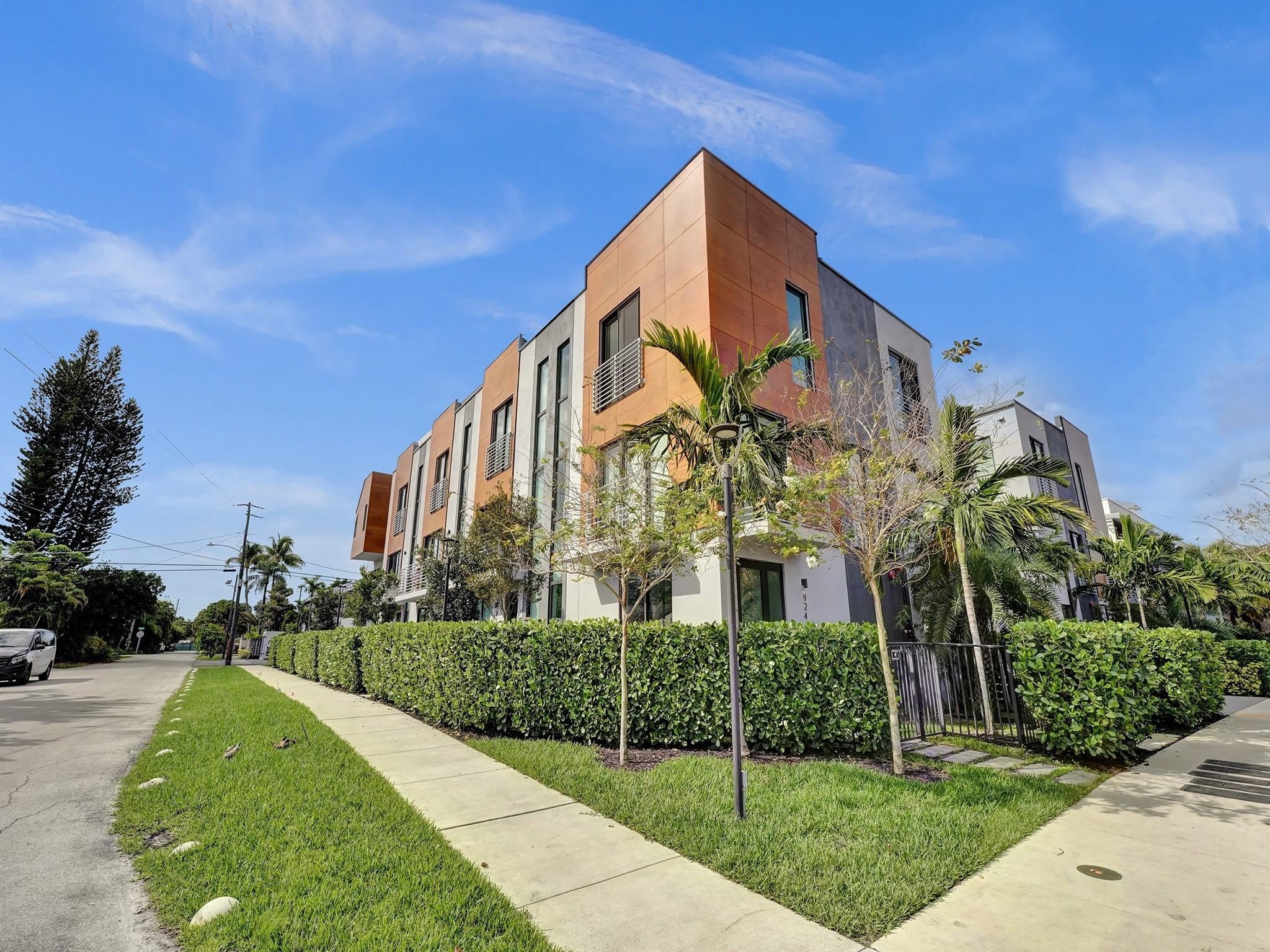 924 NE 4th Street – photo 4
