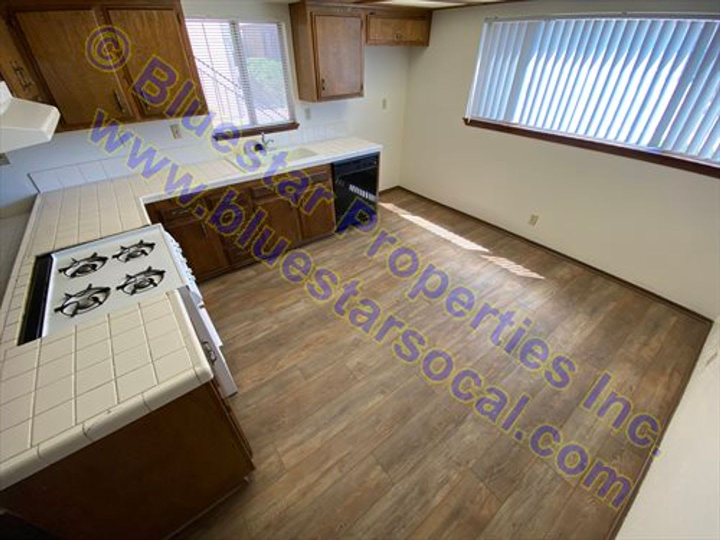 JUST LISTED IN APPLE VALLEY!!!! – photo 4