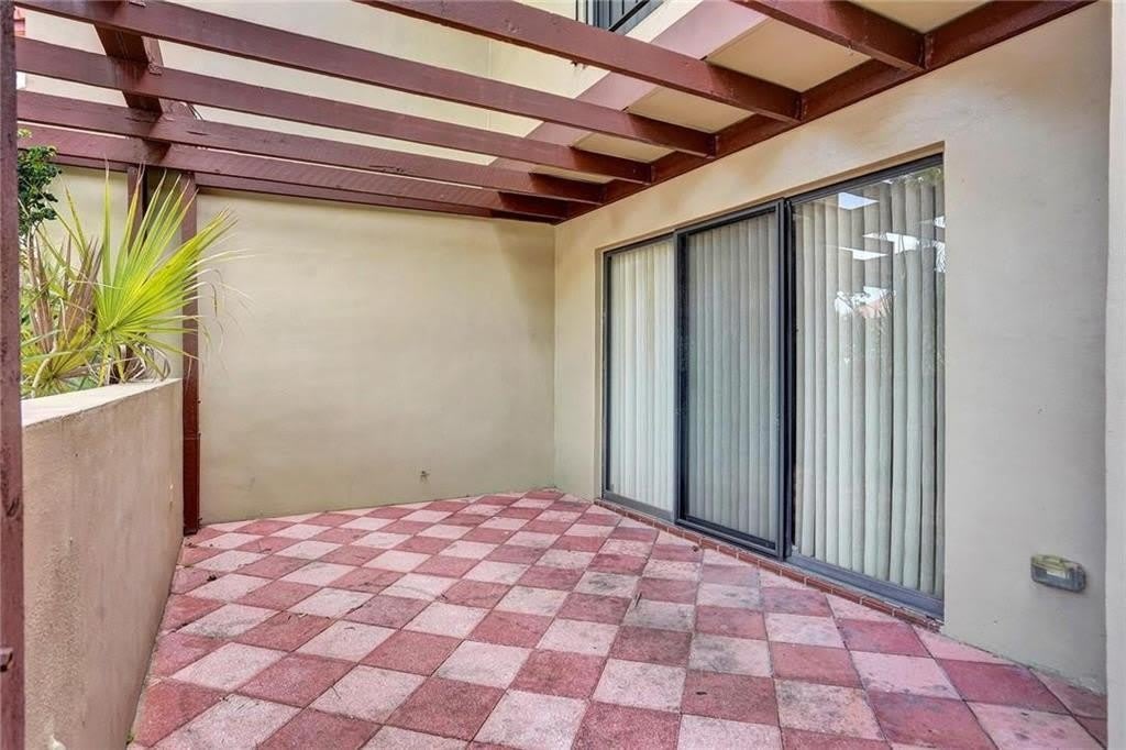 4924 SHERIDAN Street – photo 4