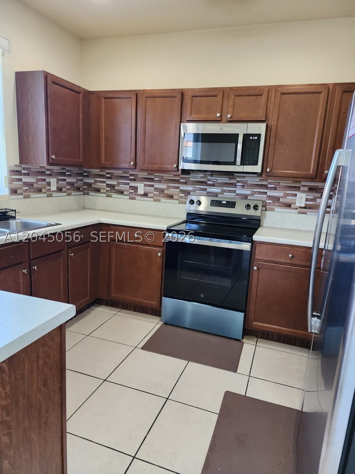 23941 SW 118th Ave – photo 3