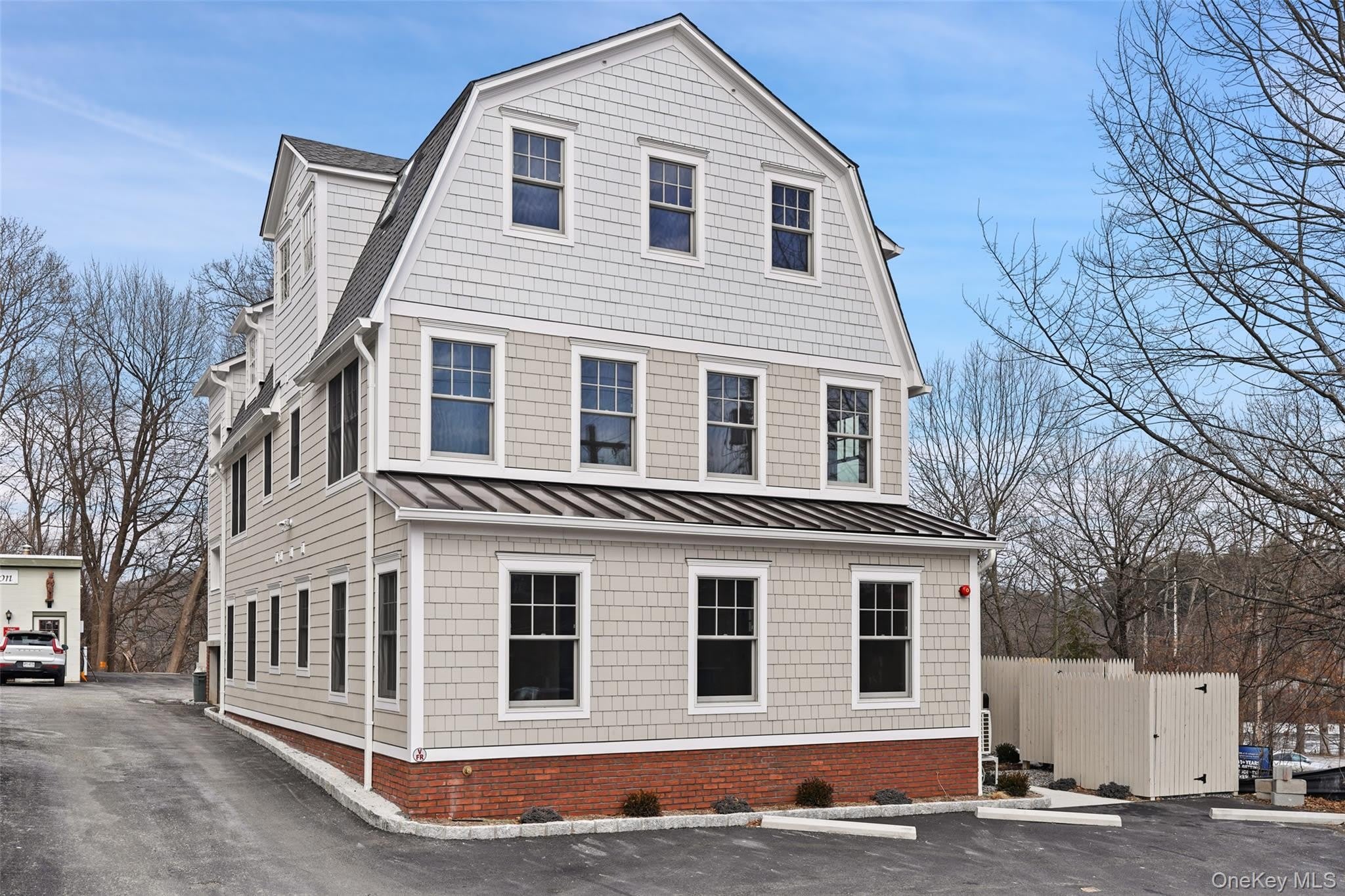 5 Edgemont Road – photo 1