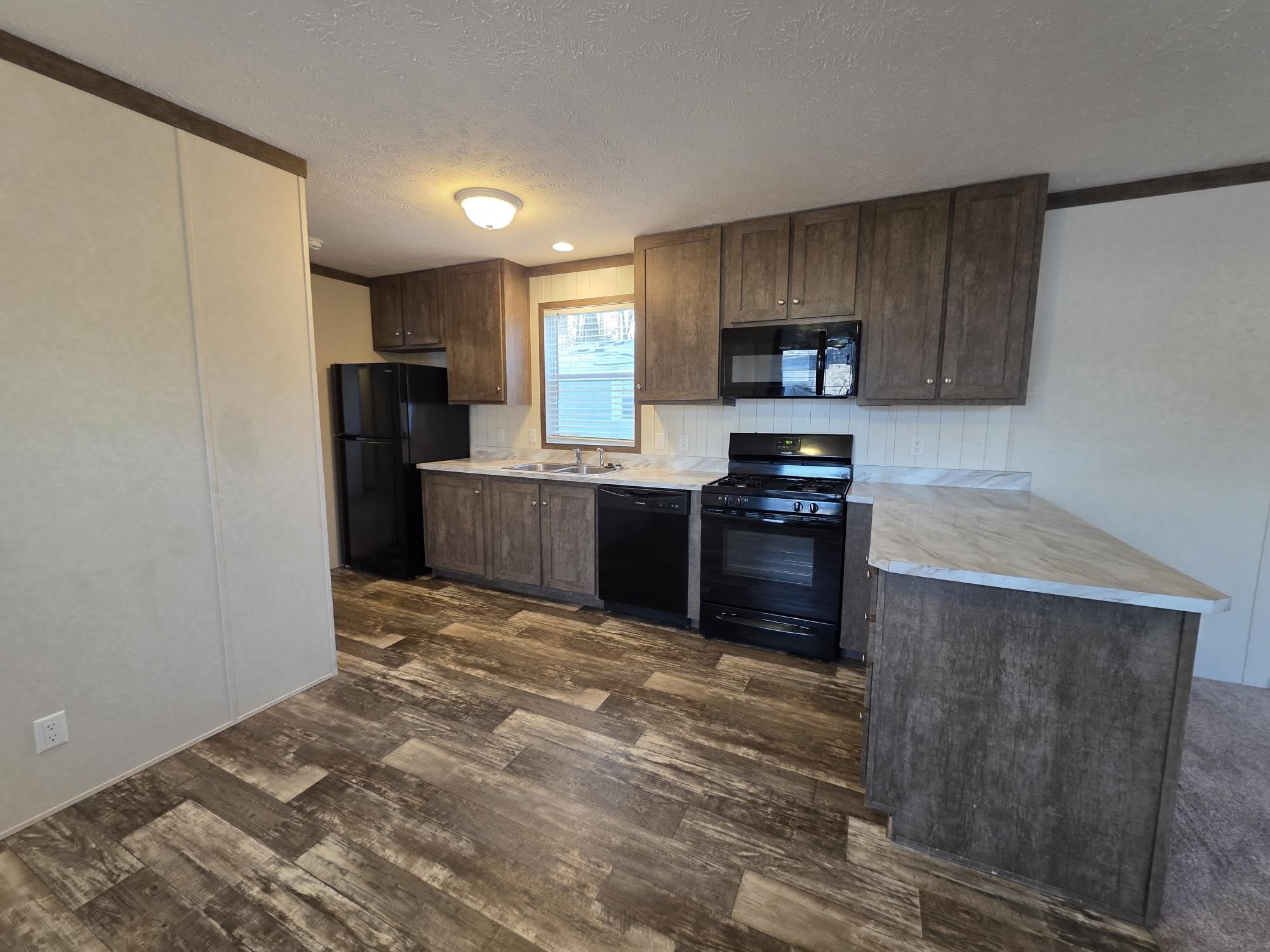 294 Cambridge – photo 1