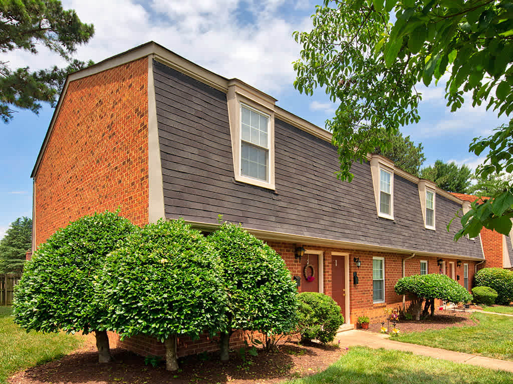 1715 Rockwood Rd – photo 5