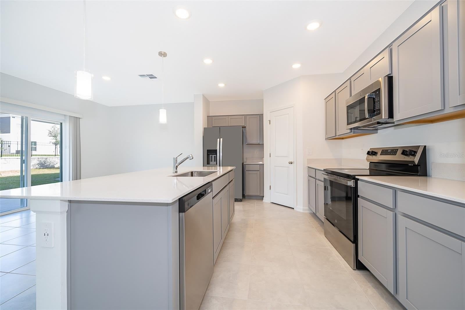 2723 GENTLE RAIN Drive – photo 4