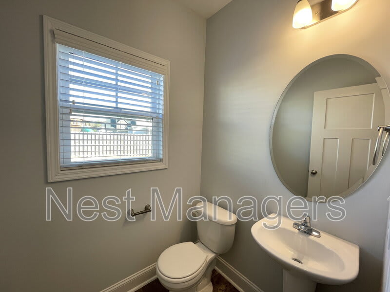 5137 Thruway Road – photo 5