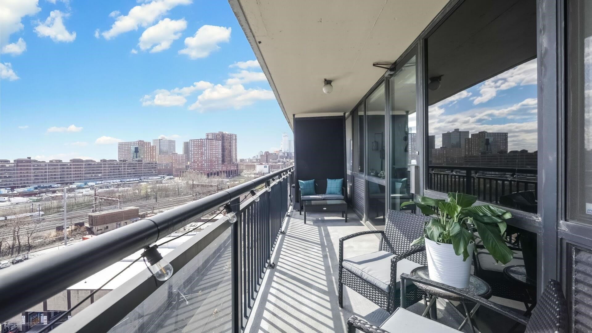 551 Observer Highway – photo 4