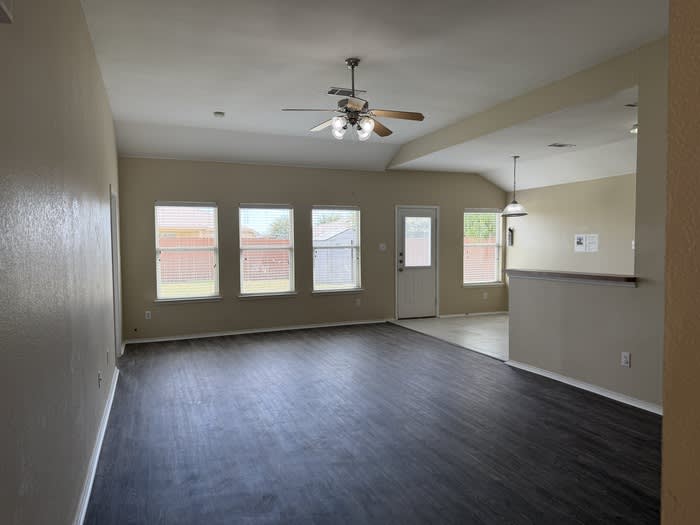 301 Meadow Lark Lane – photo 3