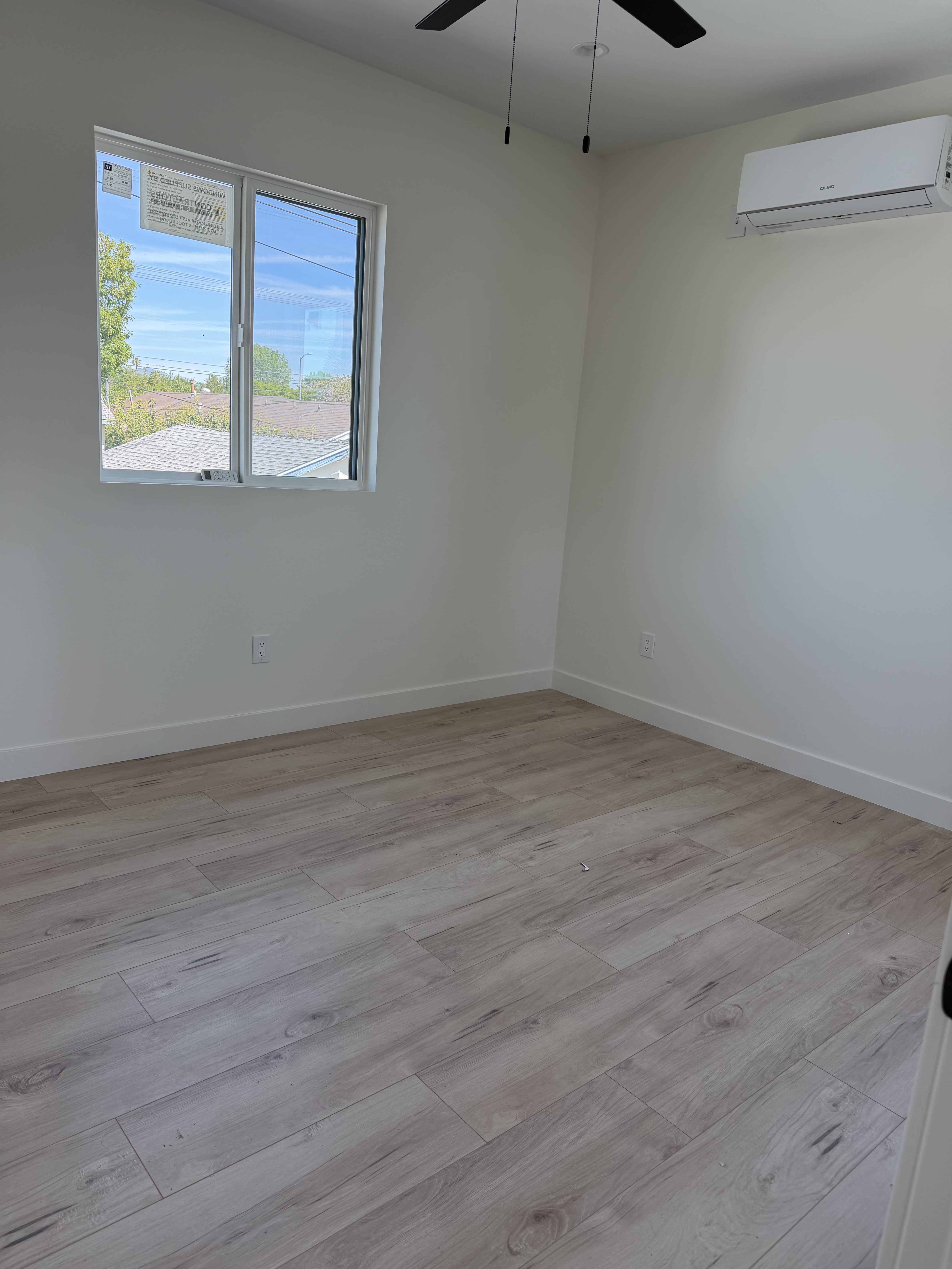 7538 Cozycroft Avenue – photo 1