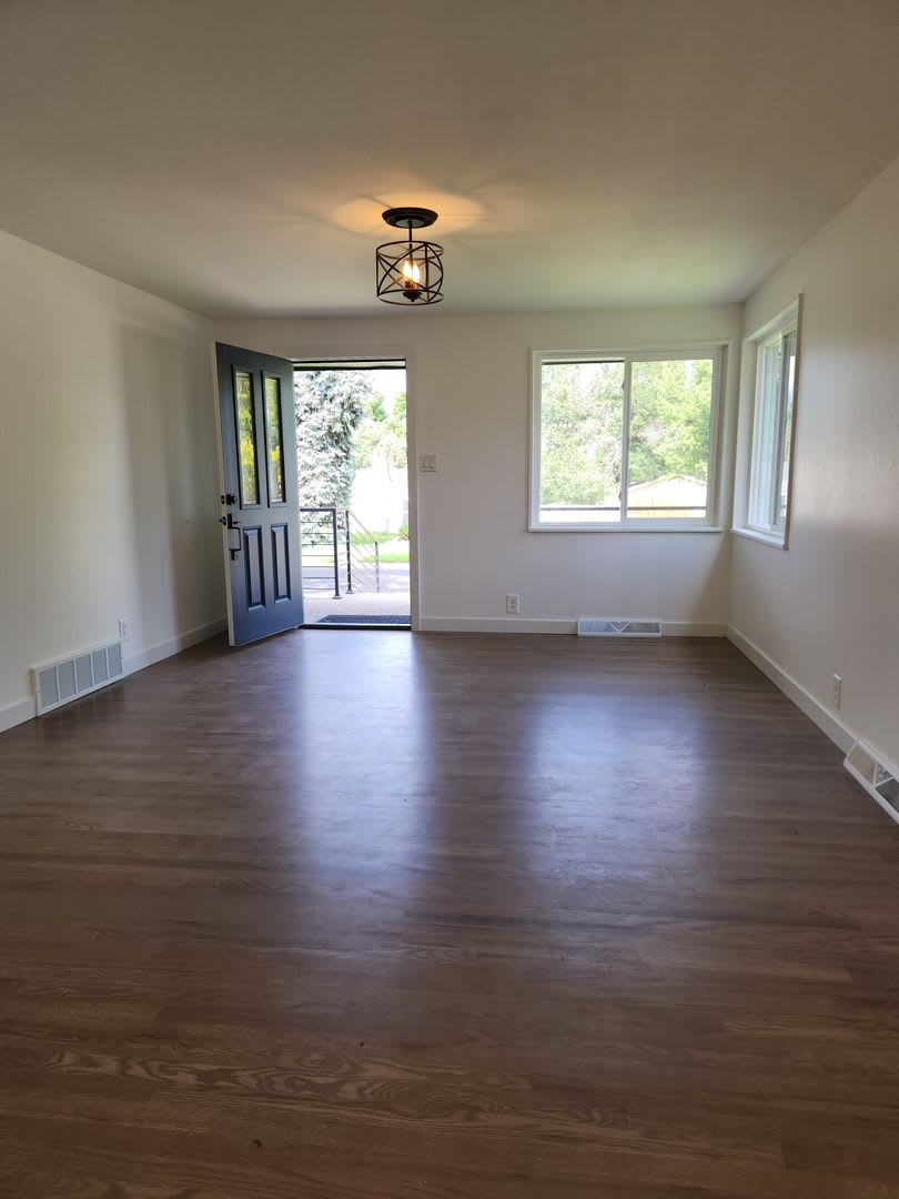 Completely renovated Ranch Style home in Englewood! – photo 5