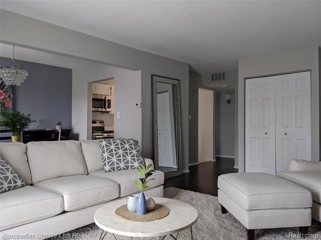 1514 Normandy Road – photo 5