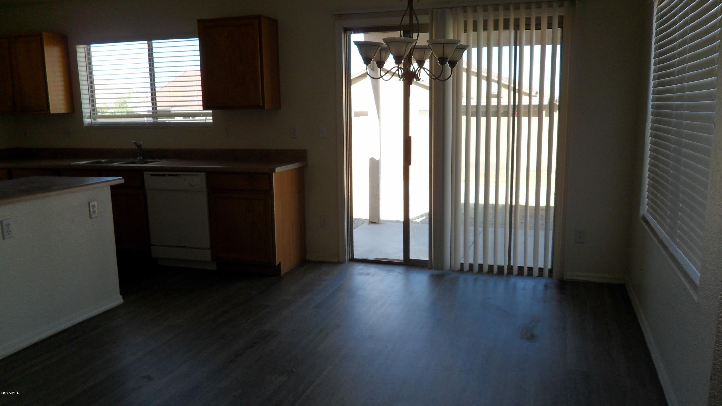 910 E Beth Drive – photo 3