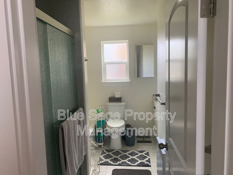 410 Eddy Ct – photo 4