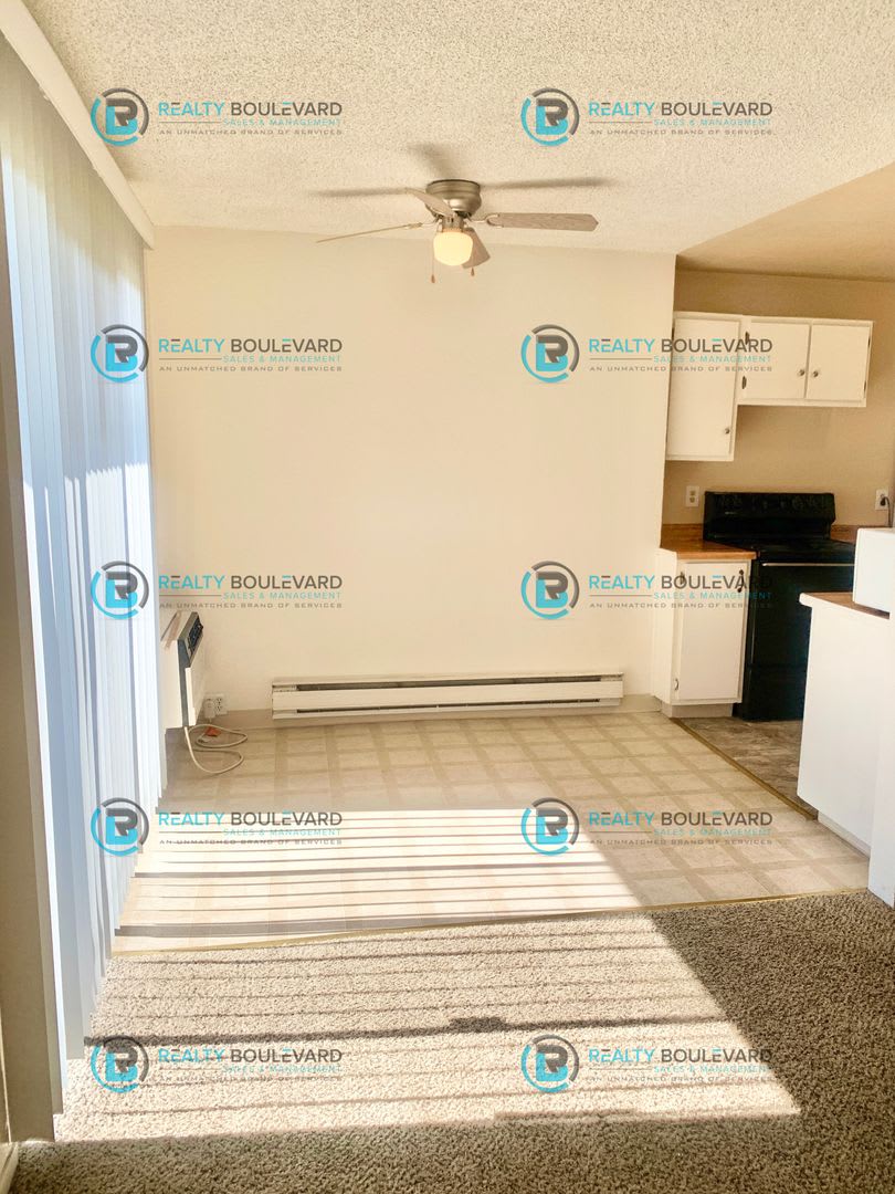Great 2 Bedroom 1 Bathroom Apartment Near TMCC!!! Private Balcony, Laundry, Pool & Community Amenities – photo 5