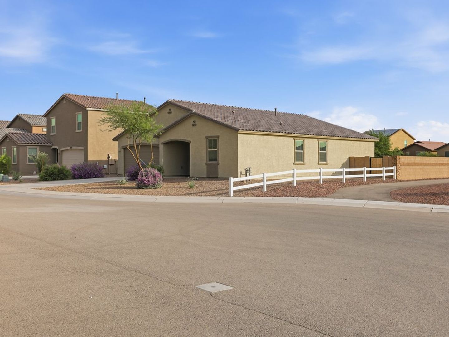 Spacious 4-Bedroom Home in Gladden Farms with Modern Features & Community Amenities! – photo 1