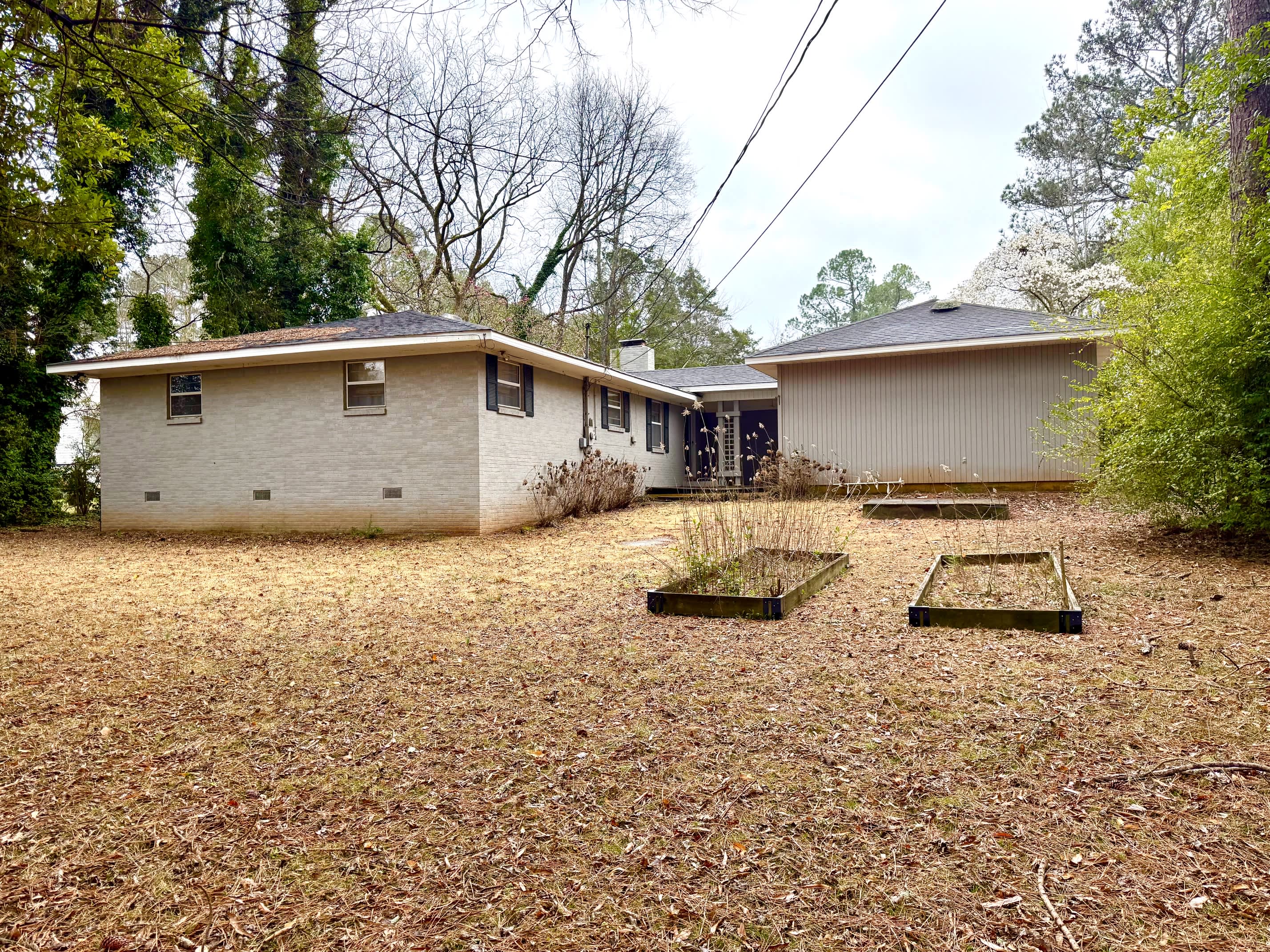 1520 Woodland Street Southeast – photo 2