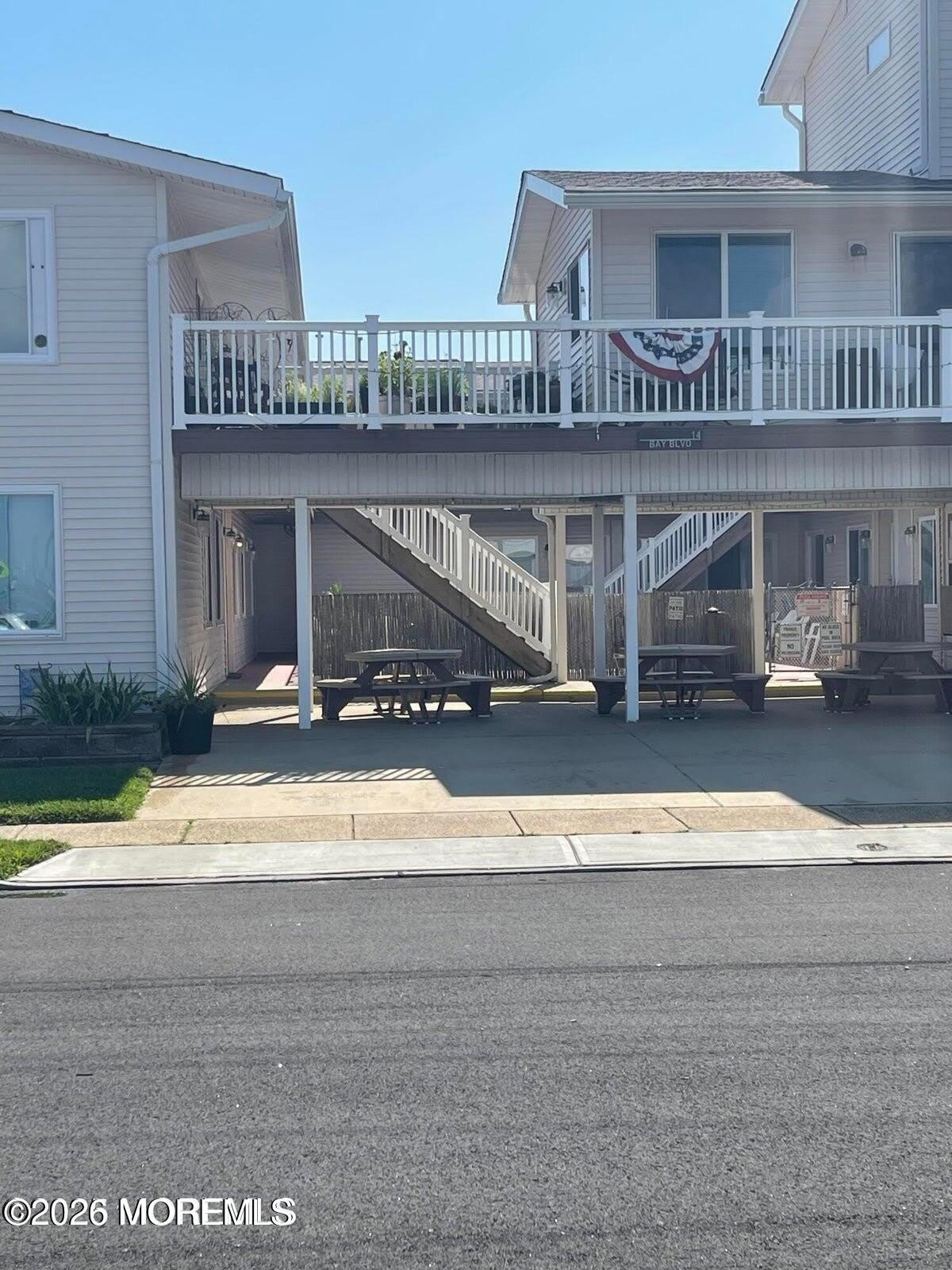 14 Bay Boulevard – photo 1