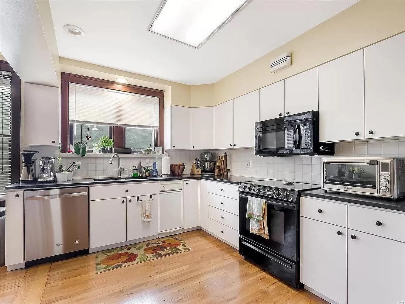 7256 Pershing Avenue – photo 3