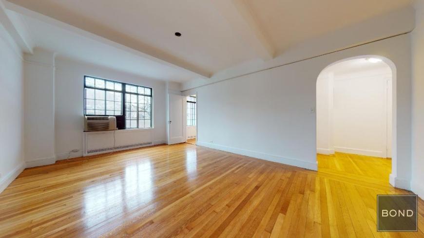 1 Christopher Street – photo 3