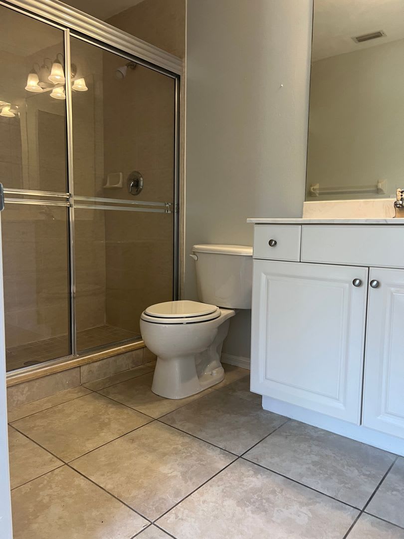 CHECHECKOUTTHIS 2 bedroom 2 1/2 bath Townhouse – photo 3