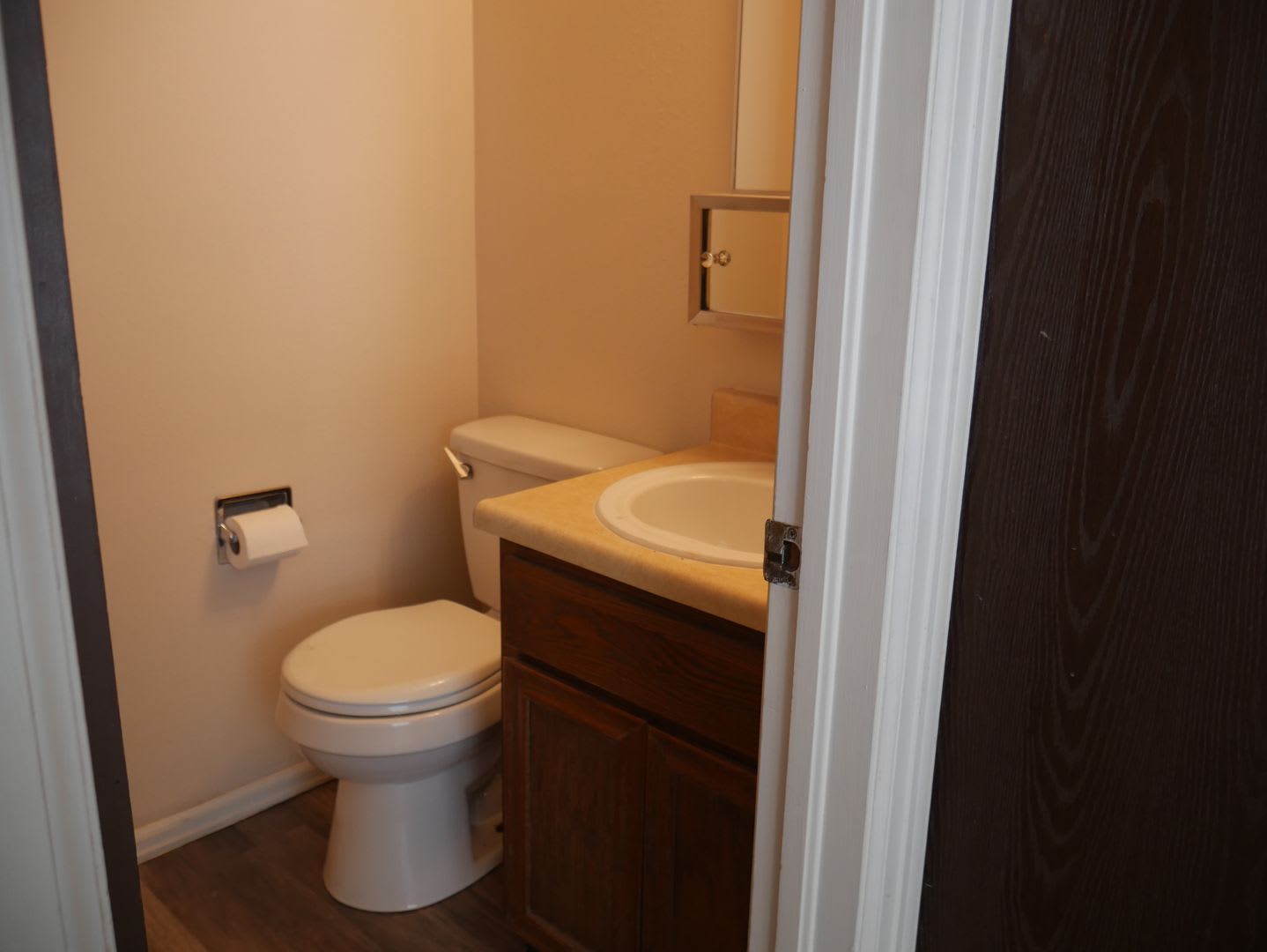 3 Bed 2 5 Bath With A Large Backyard Available Now – photo 5