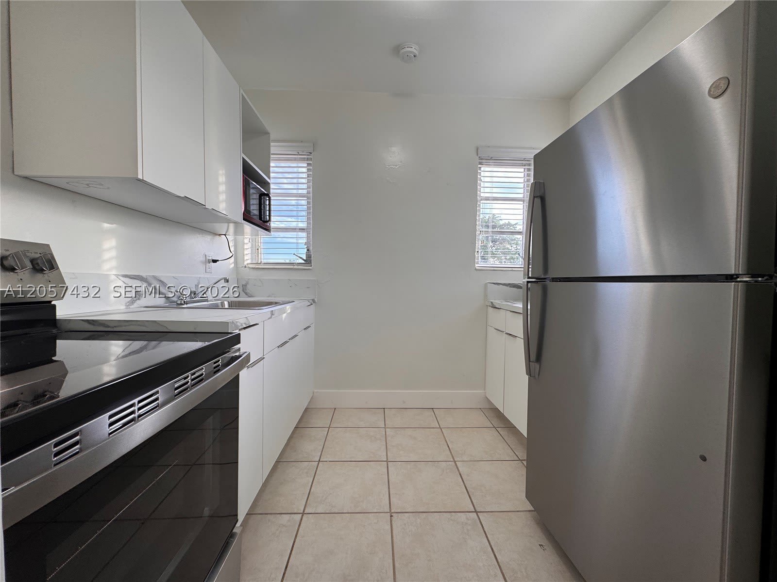 131 NW 32nd Ct – photo 4