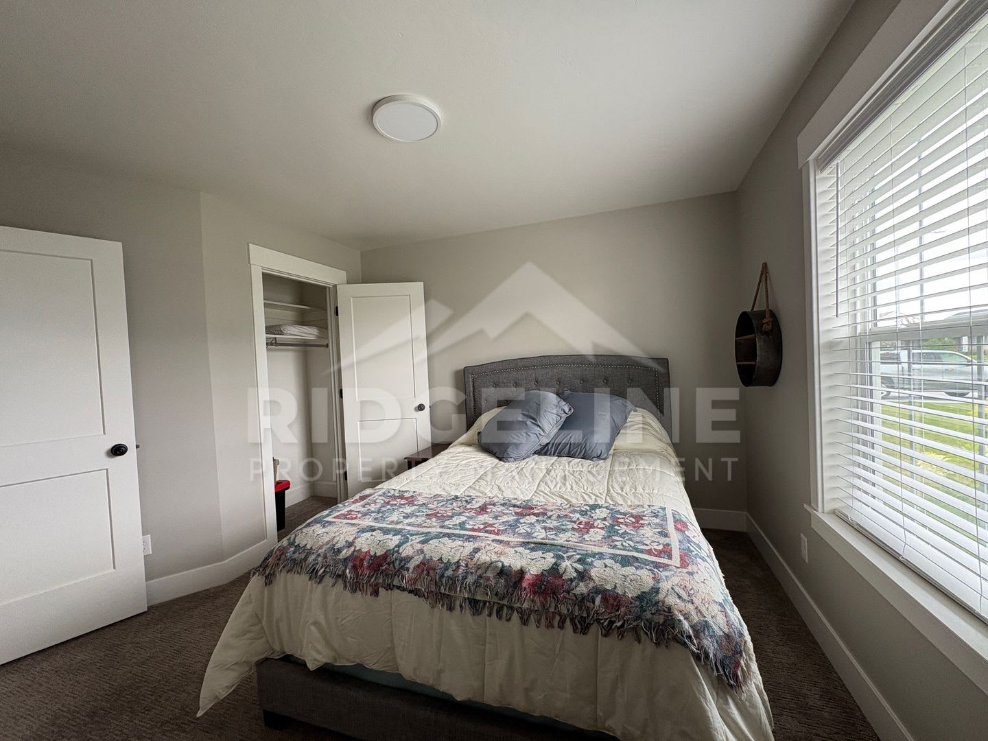 Fully Furnished Mid-Term Rental in Shelley – photo 5