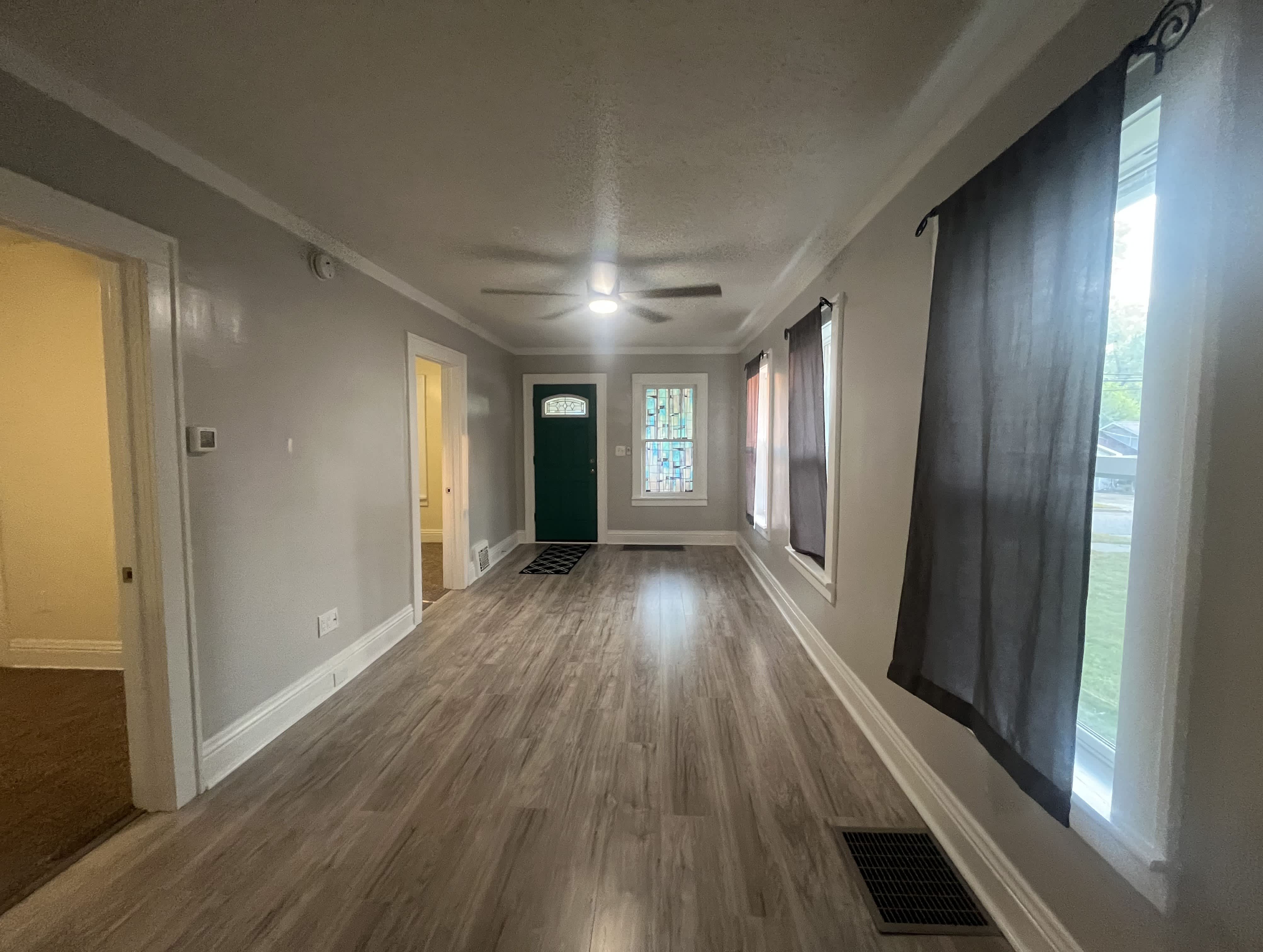 925 Windsor Ave – photo 4