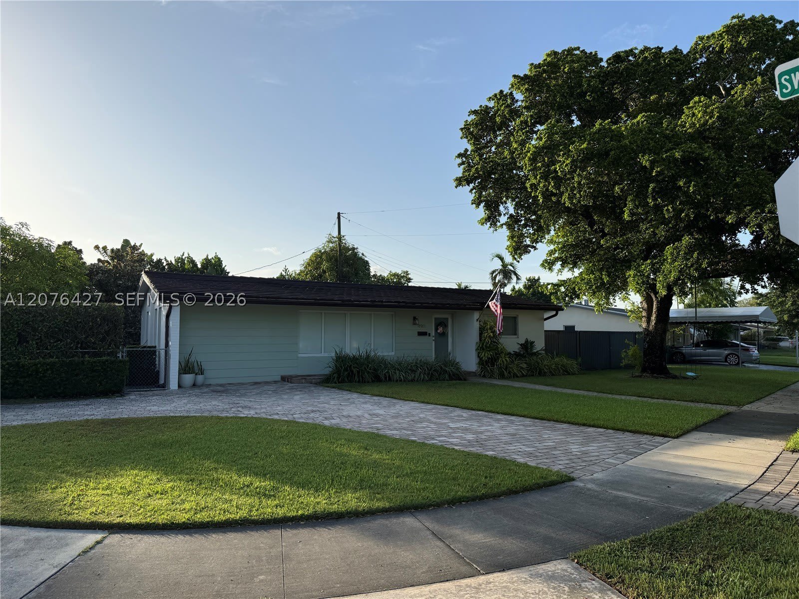 4901 SW 95th Ct – photo 1