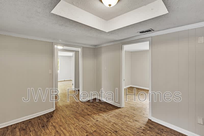 7957 Mattox Ave – photo 4