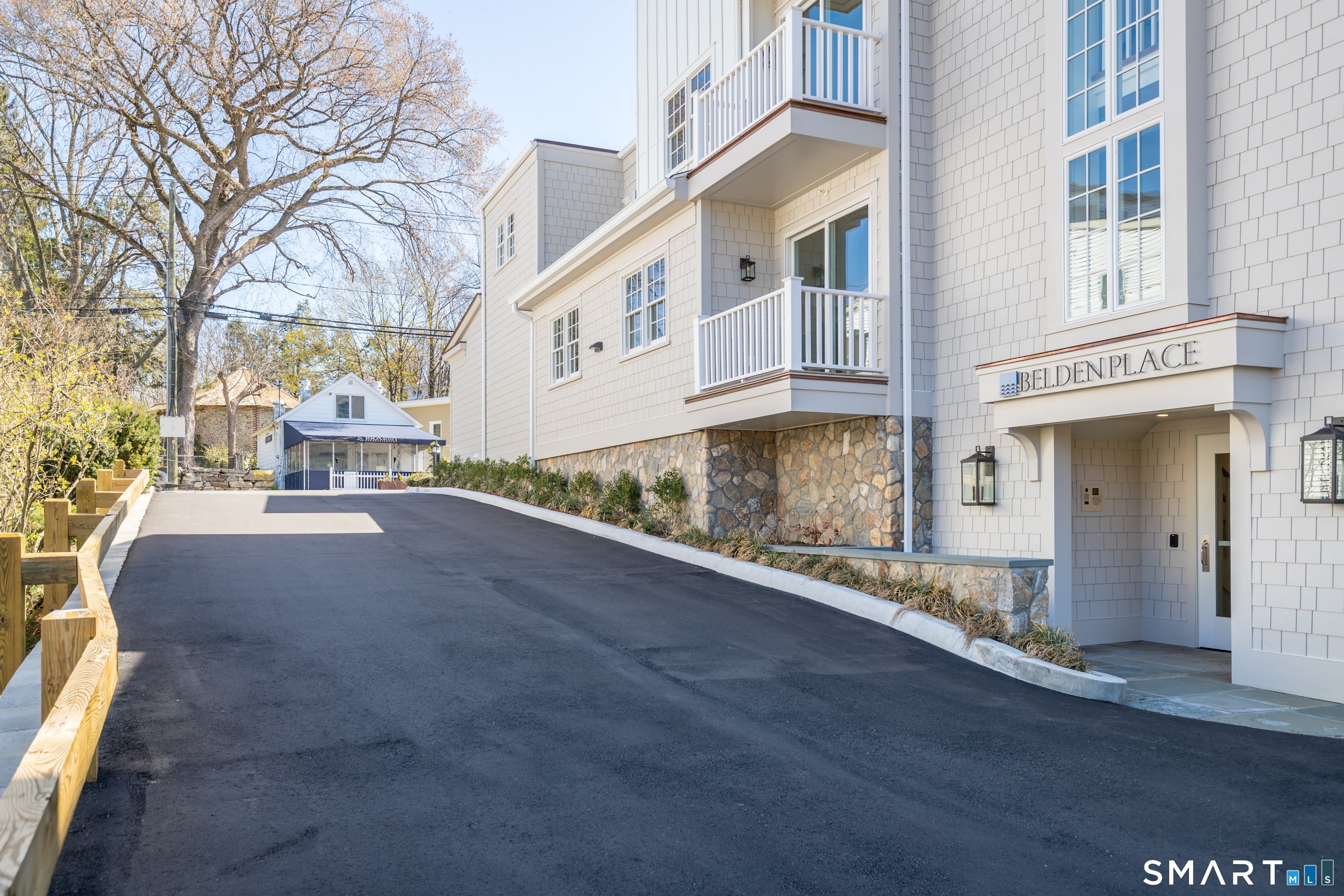201 Main Street – photo 5